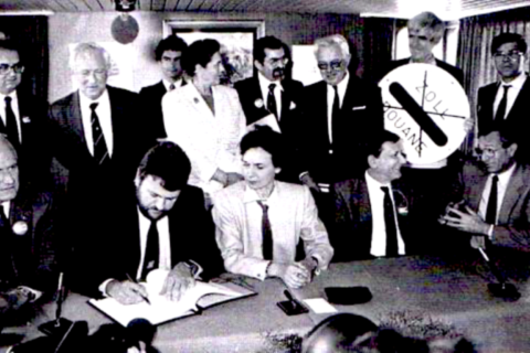 La signature des "Accords" La signature des "Accords"